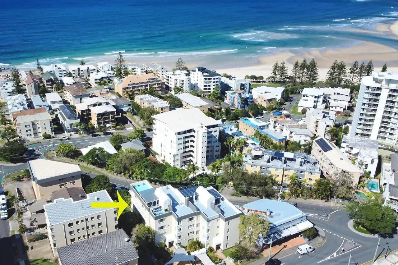 Spacious 3 Bedroom Delight - Shops & Beaches Zg1 Caloundra Daire