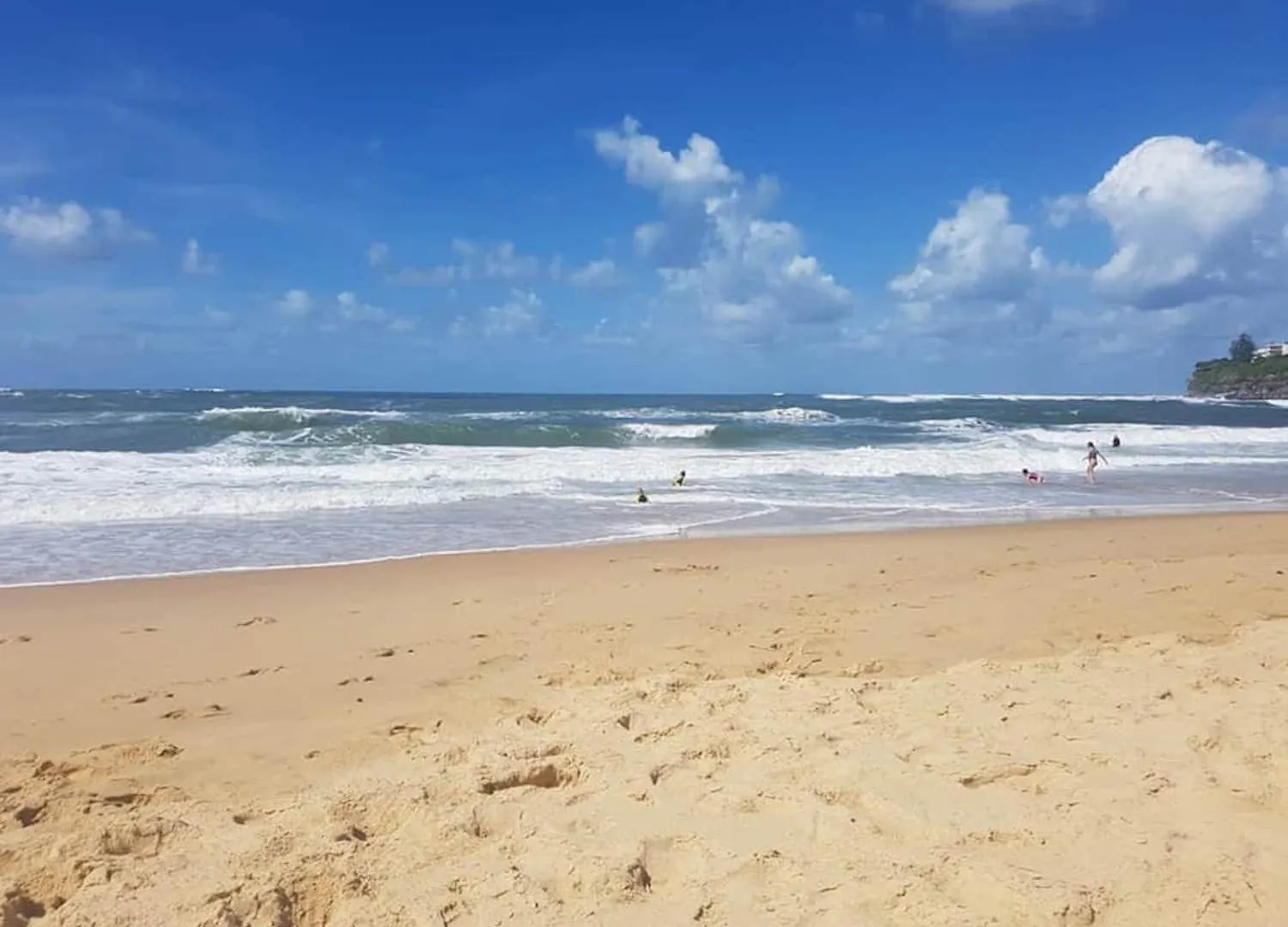 Spacious 3 Bedroom Delight - Shops & Beaches Zg1 Caloundra